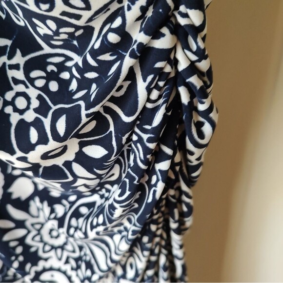 Chaps casual black and white sleeveless dress with ruching on one side. … - Picture 3 of 4